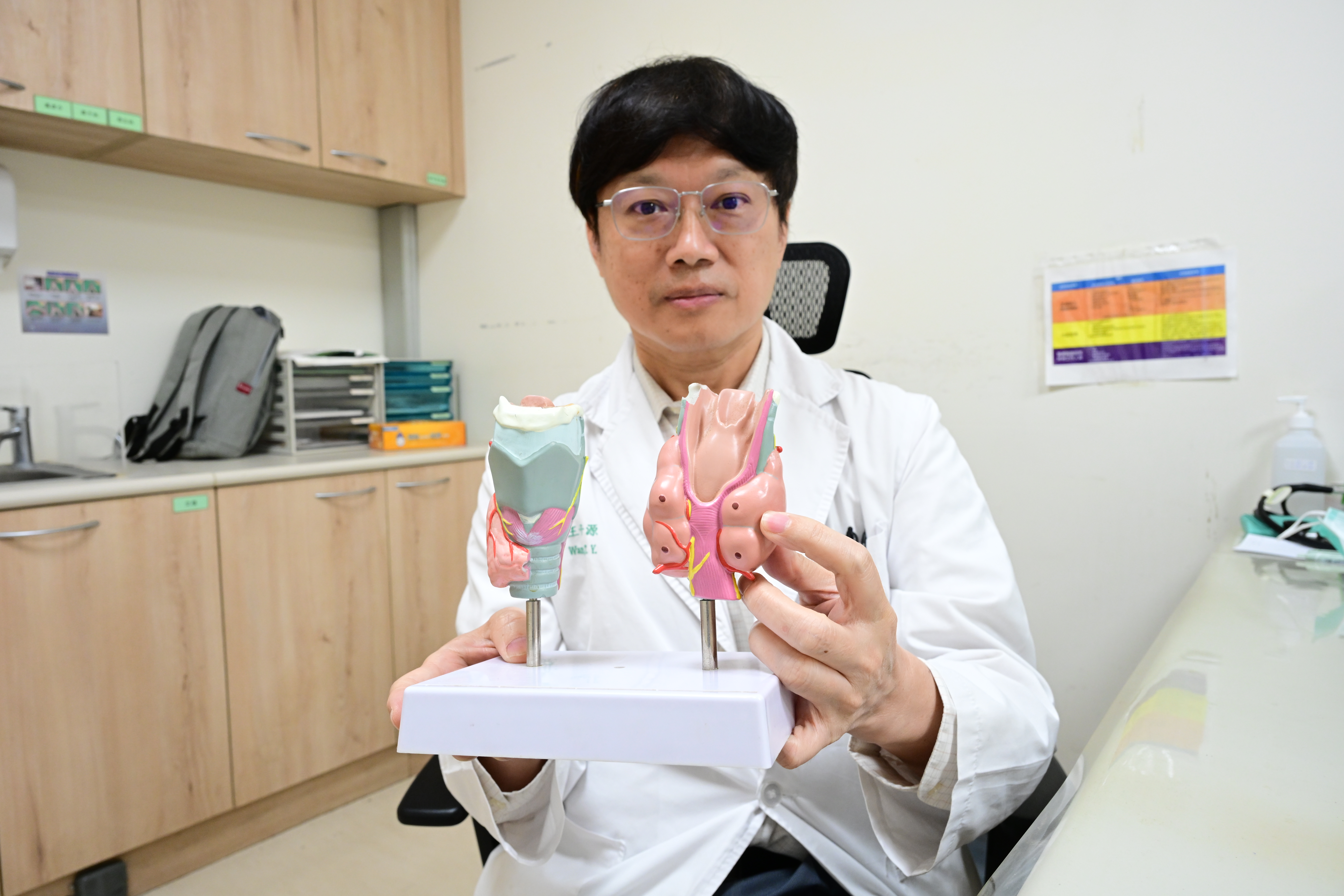 正妹突臉部扭曲變形憂心「中邪了」 原來是副甲狀腺機能低下作祟