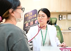 一人流感全家中獎！阿嬤顧孫染流感高燒不退 原來是流感大發威！