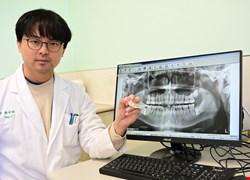 闆娘牙齦萎縮、牙縫變大竟是每晚磨牙惹禍 醫建議戴咬合板護齒