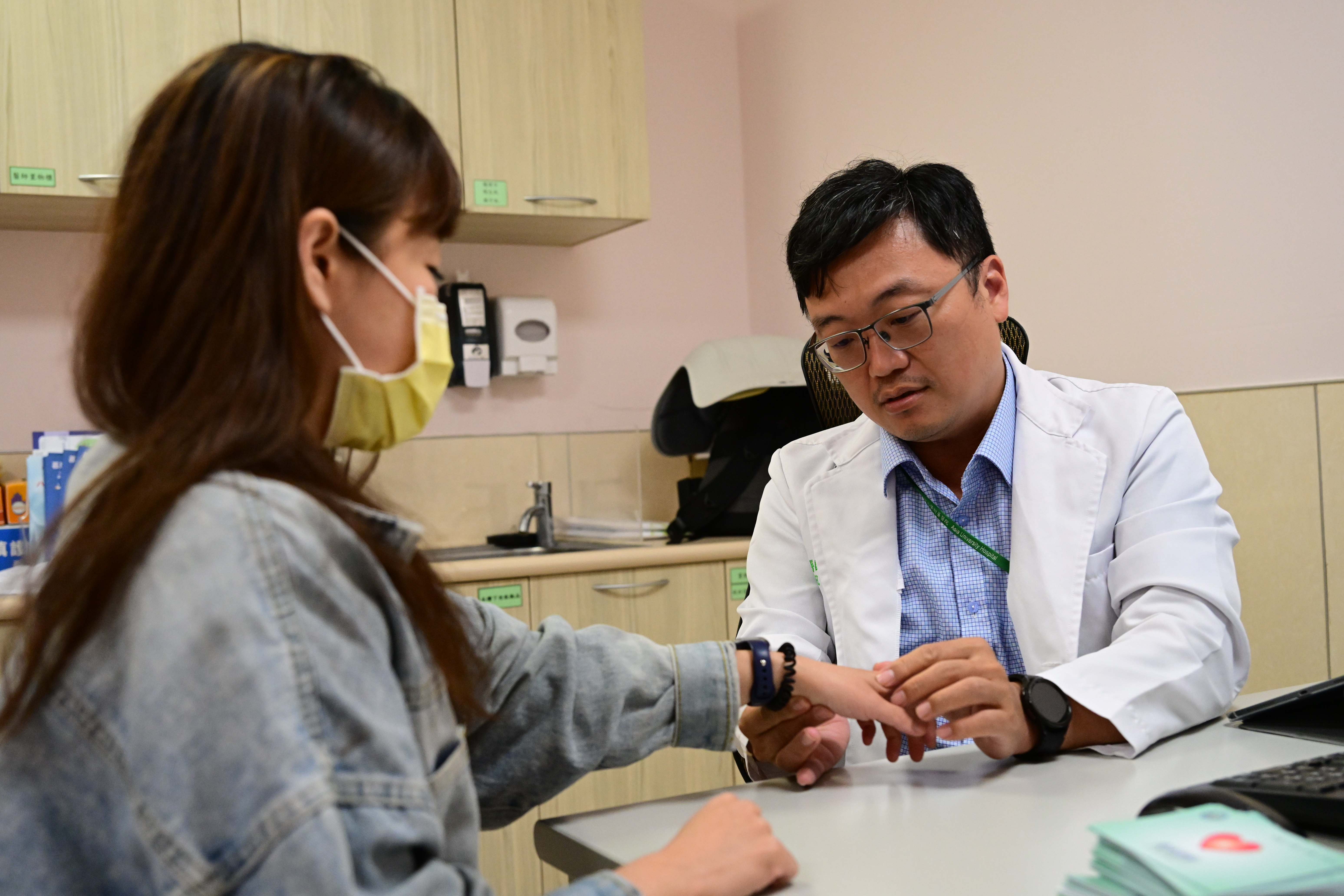 婦患纖維肌痛症 自嘲「老公主連走路都難」 高壓氧治療助重拾健康