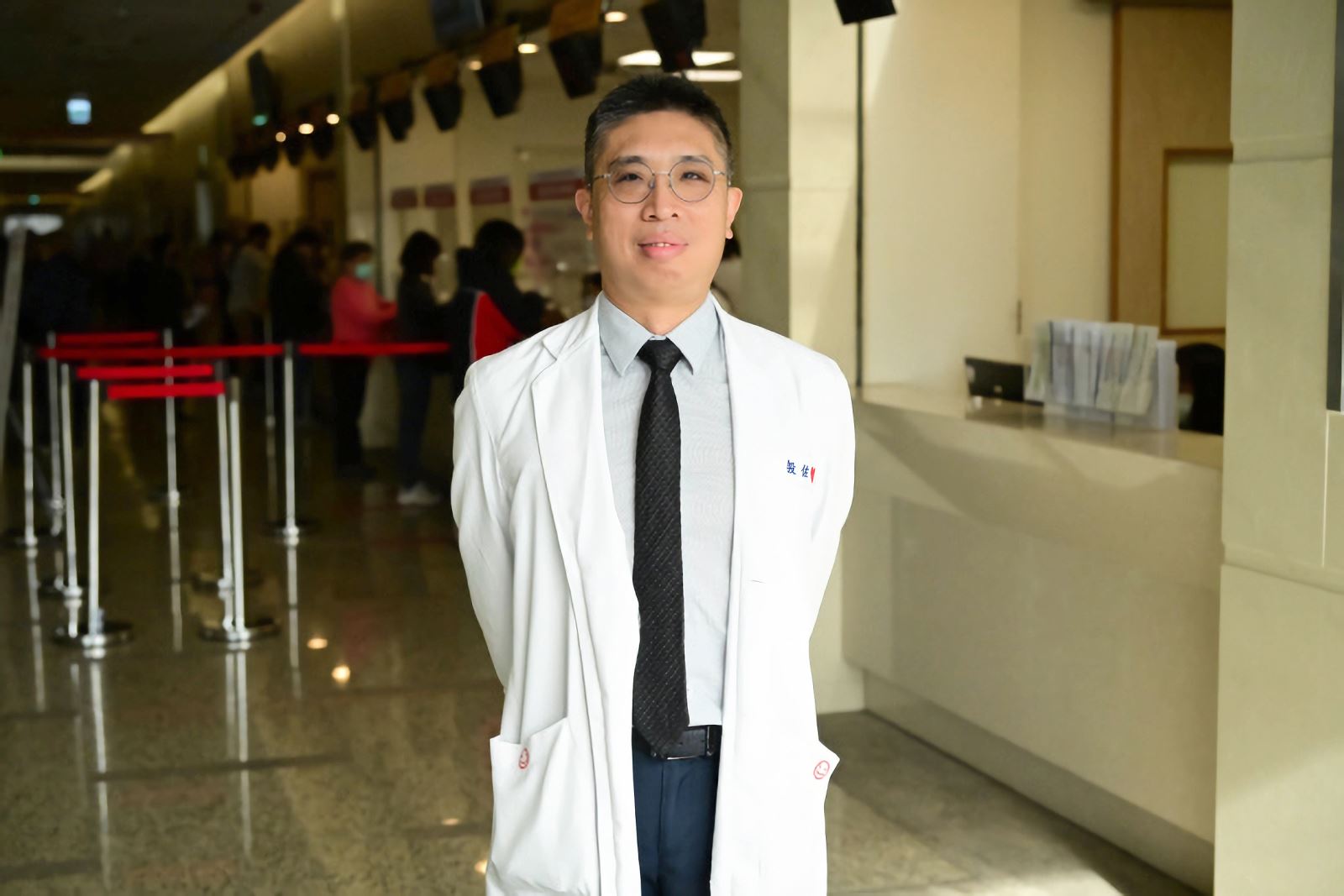 亞洲大學附屬醫院心臟外科主任劉殷佐堅持「讓心臟繼續跳動下去」 - 亞洲大學附屬醫院